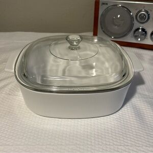 VTG CorningWare Classic   A-2-B 2 Liter Casserole Dish W/ PYREX LID